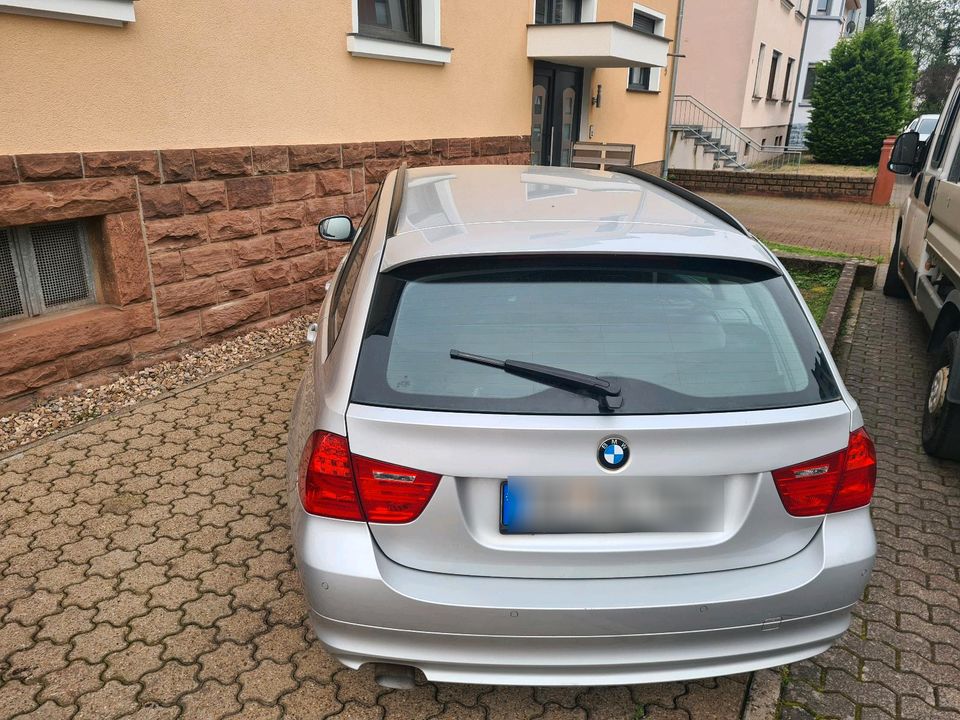 BMW 318d Lci in Dillingen (Saar)
