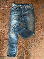 Gant Jeans hellblau 29/32 Größe S 36 München - Schwabing-West Vorschau