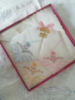 Vintage Taschentücher, Handarbeit in Pastellfarben Hessen - Hohenstein Vorschau