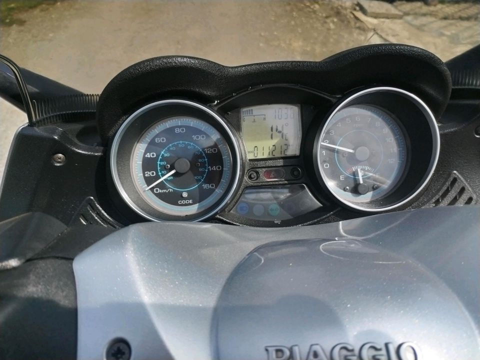 Piaggio xevo 125 ccm in Viersen