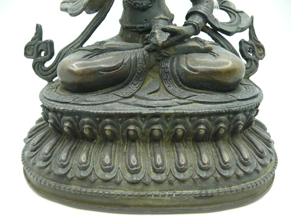 Antike Vajrasattva, Bronze, Tibet o. China, H. 22 cm in Hannover