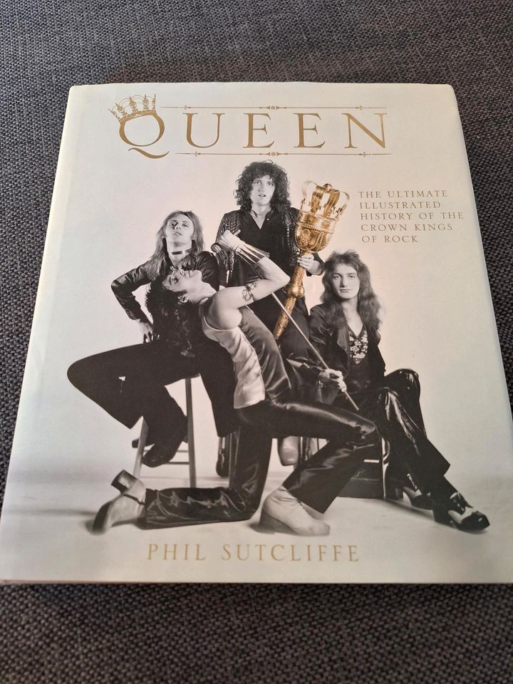 Queen - The ultimate illustrated history in Stuttgart