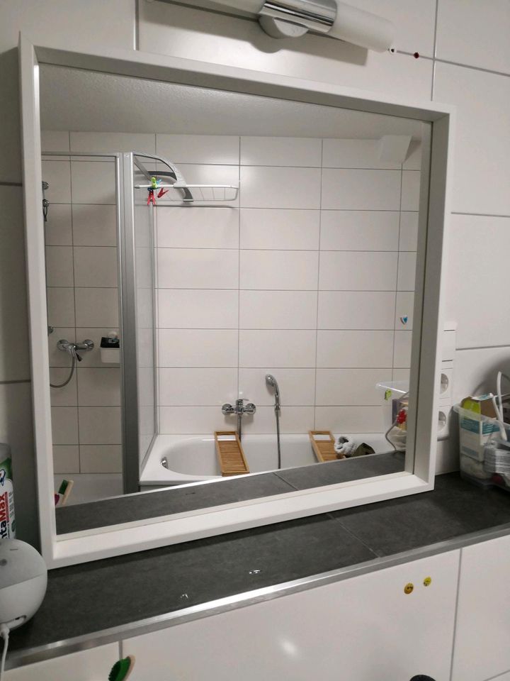 Badmöbel (Spiegel, Unterschrank, Seitenschrank) in Kaiserslautern