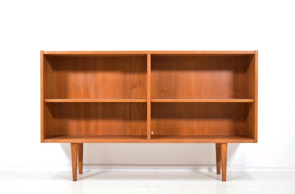 Poul Hundevad Sideboard 60er Teak Danish Mid Century Regal in Holzminden