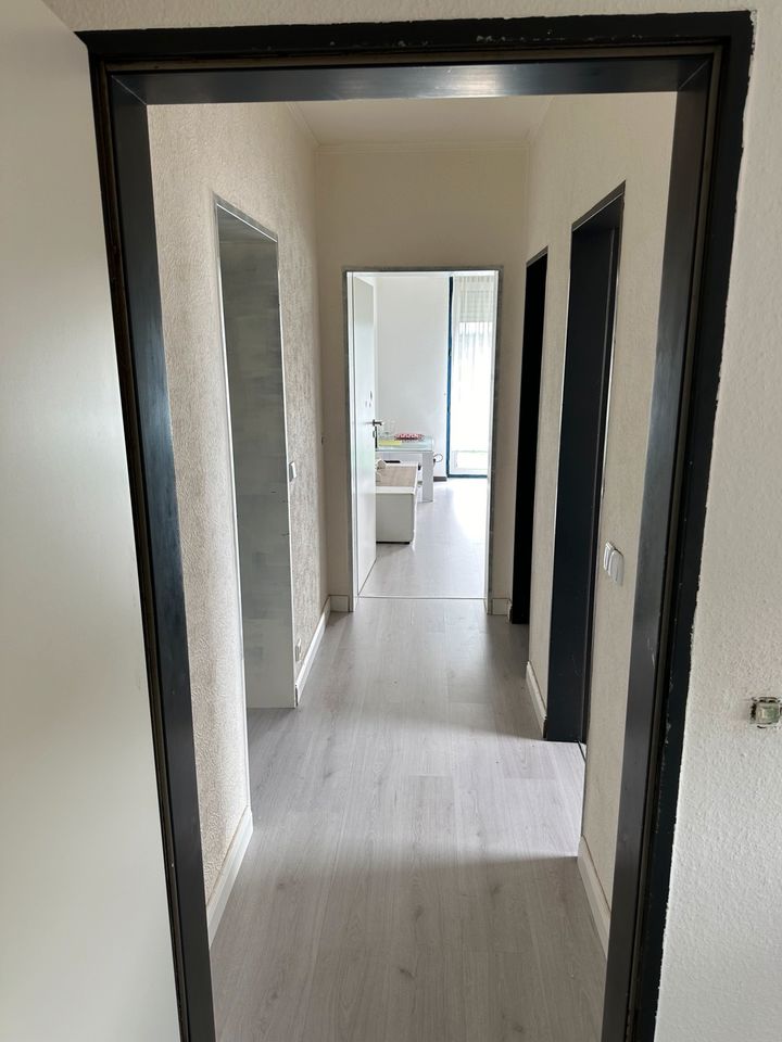 Helle 3-Zimmer-Wohnung, 82m2, Balkon, Stellplatz- Hamm Herringen in Hamm