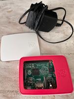 Raspberry Pi 2 V1.2 mit 16GB San Disk Ultra & Originalem Netzteil Wandsbek - Hamburg Jenfeld Vorschau