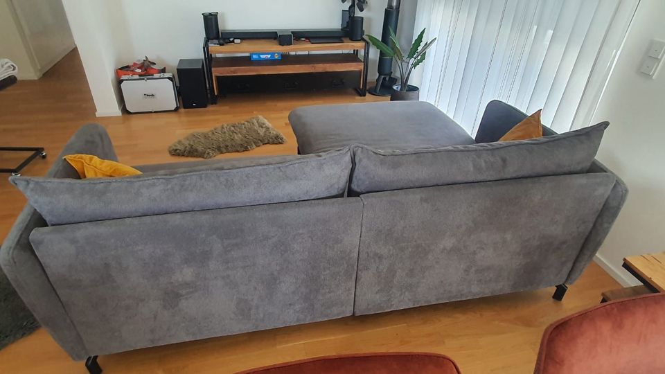 Couch/ Sofa mit Bettfunktion in Regensburg