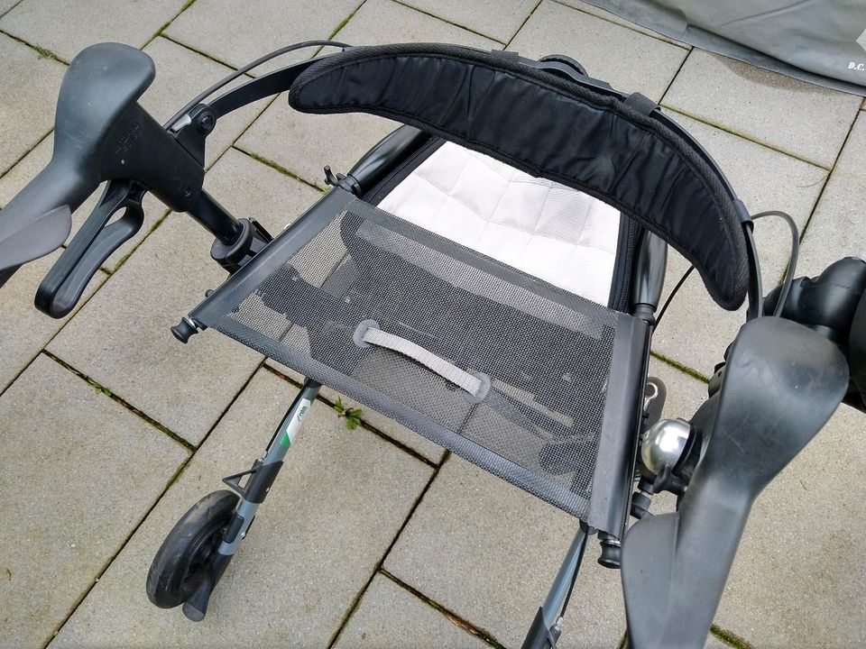 Rollator Topro Troja 2G Premium +Schirm +Tasche in Schorndorf