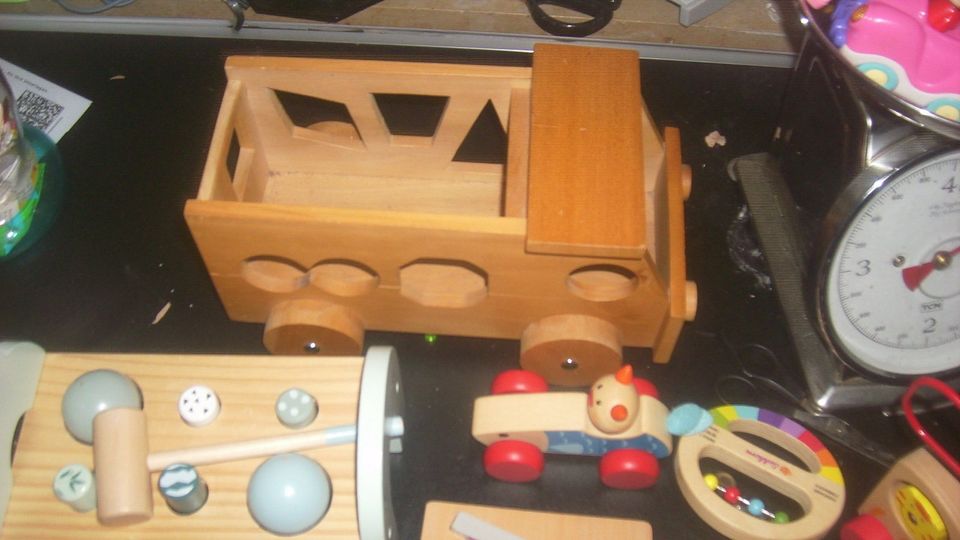 Konvolut an Holzspielzeuge in Siegen