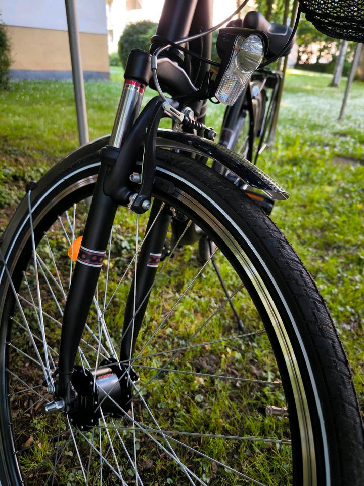 Zündapp Damenrad Citybike Red 5.0 28 Zoll in Hofheim am Taunus