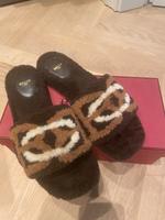 Bally Schuhe Sandalen aus Schaffell, NEU NEU Düsseldorf - Lierenfeld Vorschau