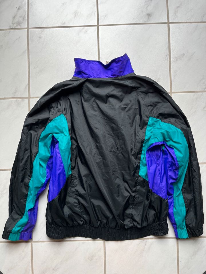 Nike Jacke Retro Vintage Gr. L in Wiesbaden