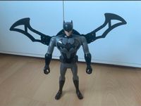Mattel FFM04 Justice League Battle Flügel Batman Figur 30cm Bayern - Bayreuth Vorschau