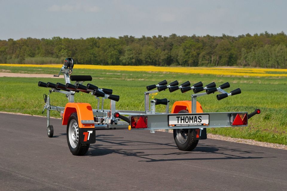 Schlauchboottrailer / Anhänger / Trompetenrollen / 500 KG / NEU in Lübben