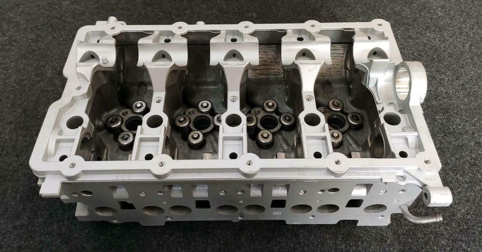 VW 2.0 16V TDI Zylinderkopf revidiert BKD BNM BLB 03G103373A in Lüneburg