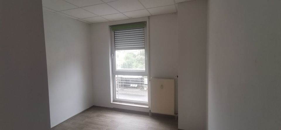 Großzügige 4,5 Zimmer Wohnung mit Glasveranda im Zentrum Torgau in Torgau