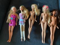 5 Barbie Puppen Kleidung Zubehör Vintage Rheinland-Pfalz - Pfaffen-Schwabenheim Vorschau