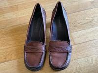 Bequemer Tamaris Echtleder-Pumps Gr. 39 auch Trachtenschuh Bayern - Rosenheim Vorschau