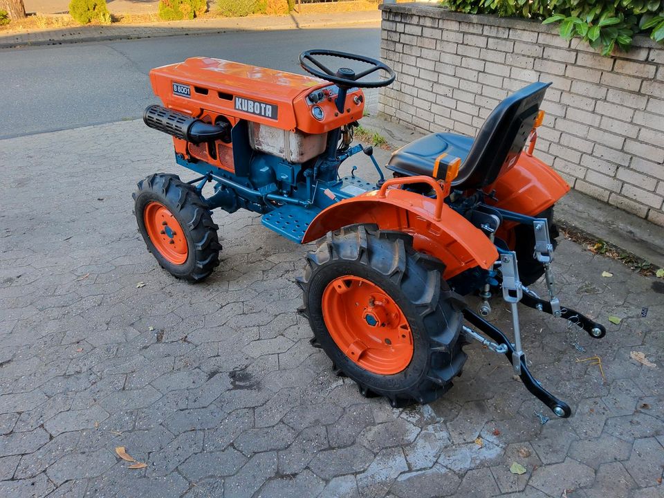 Kubota 6001 4x4 -3 Zylinder in Lorsch