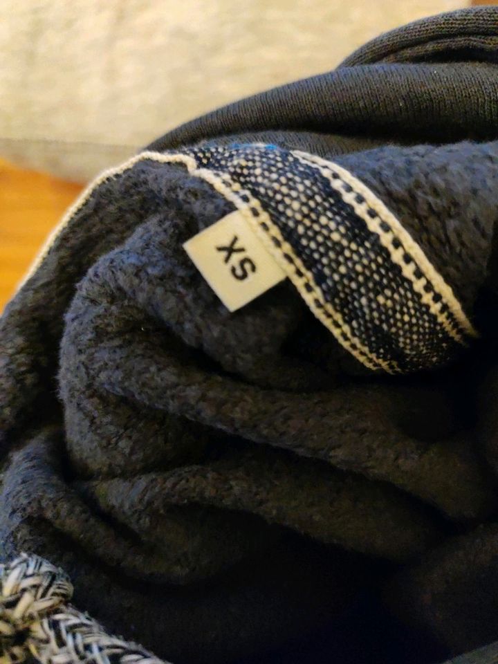 Hoodie Kapuzenpullover Jack & Jones Herrengröße XS(44) in Schotten