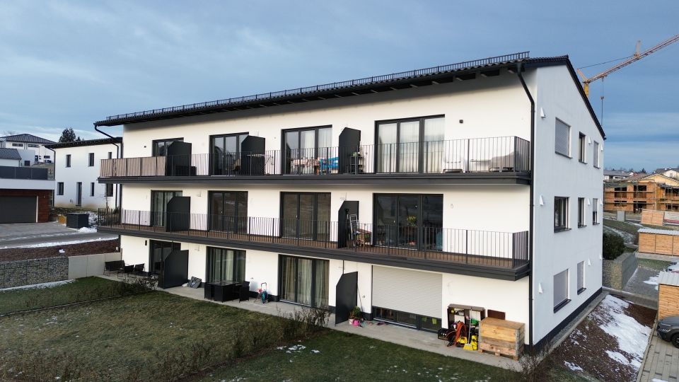 Tolle Kapitalanlage: Neubauwohnung mit EBK und Balkon in Tiefenbach Kr Passau