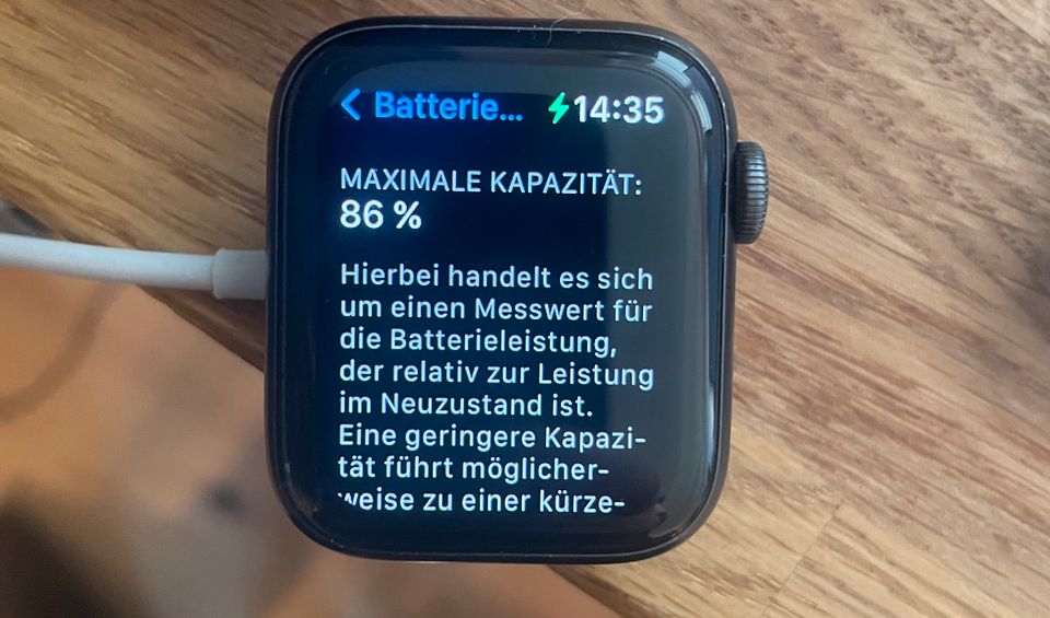 Apple Watch SE 40mm - cellular + Zubehör in Overath