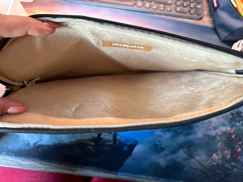 MacBook Air (2018), 16 GB Arbeitsspeicher, 128GB, spacegrau in Barsbüttel