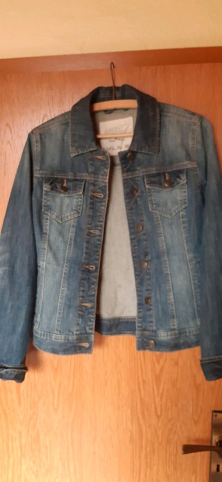 Damenjeansjacke Gr. M in Münsterdorf 