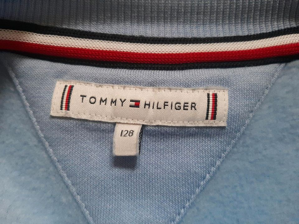 Tommy Hilfiger Pullover Kinder Gr 128 hellblau in Dortmund