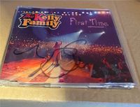 CD First Time Kelly Family mit Autogramm (Joey) Niedersachsen - Rinteln Vorschau