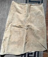 ASYMMETRISCH GESCHNITTEN LEDERROCK WILDLEDER 42 beige STREET ONE Schwerin - Altstadt Vorschau