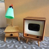 DDR Spielzeug Puppenstube Fernseher und Lampe Puppenmöbel Berlin - Pankow Vorschau