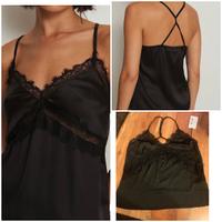 Twist Back Strap Top schwarz mit Spitze *neu* Berlin - Wilmersdorf Vorschau