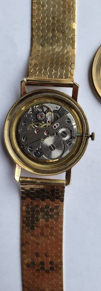 Goldene Armbanduhr Herren in Düsseldorf