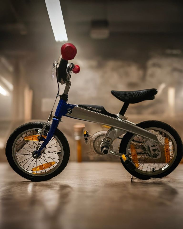 Kinder-Fahrrad - original BMW Kidsbike - 14 Zoll - Blau / Silber- in Berlin