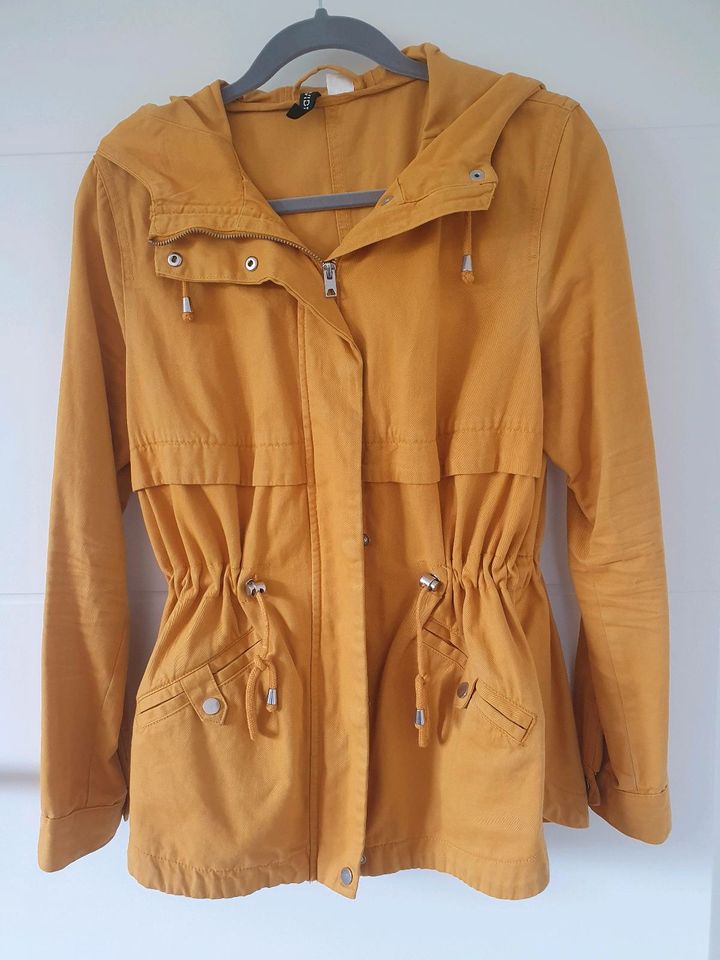 Jacke / Übergangsjacke von H&M in selfgelb in Lappersdorf