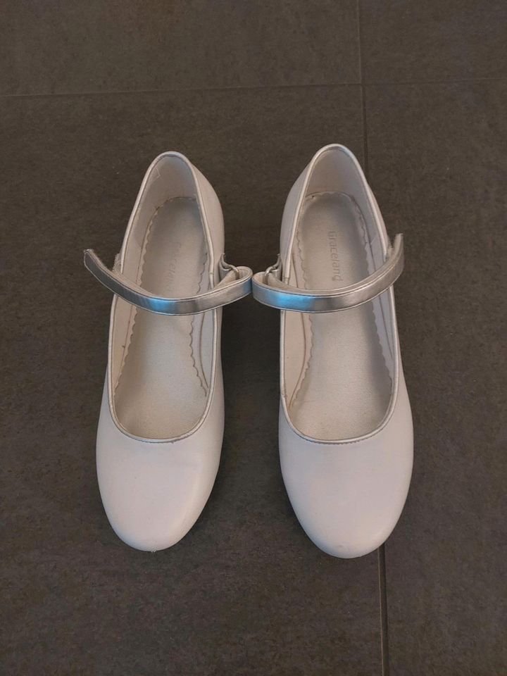 Mädchen Ballerinas *35* in Wermelskirchen