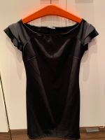 Schwarzes schulterfreies Kleid von Shana Rheinland-Pfalz - Schleich Vorschau