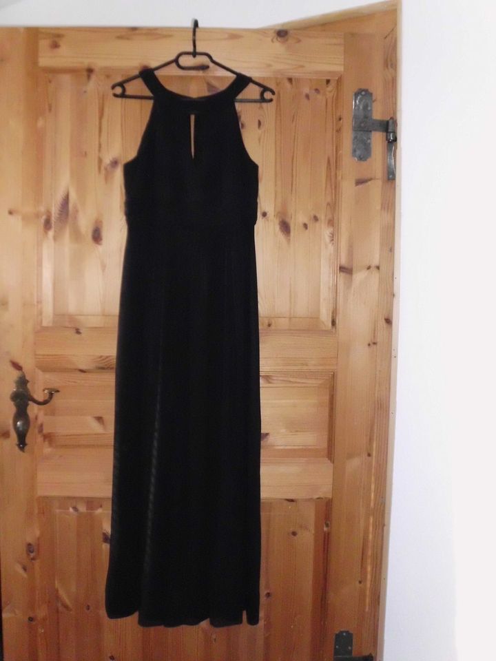 Schwarzes Abendkleid lang gebraucht in Cremlingen