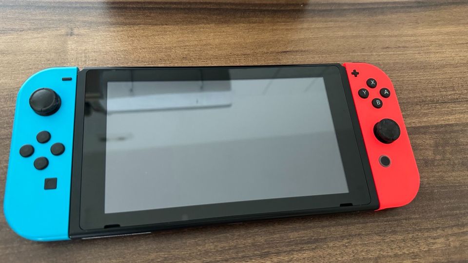 Nintendo Switch mit Ring Fit in Wiehl