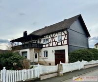 Gepflegtes Einfamilienhaus mit vermietbarem Garagenkomplex in Wallau zu verkaufen. Hessen - Biedenkopf Vorschau