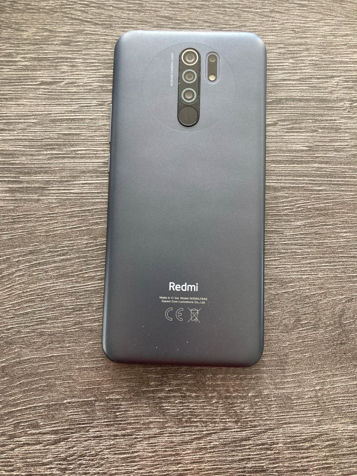 Xiaomi Redmi Note 9 mit Sprung in Gaildorf