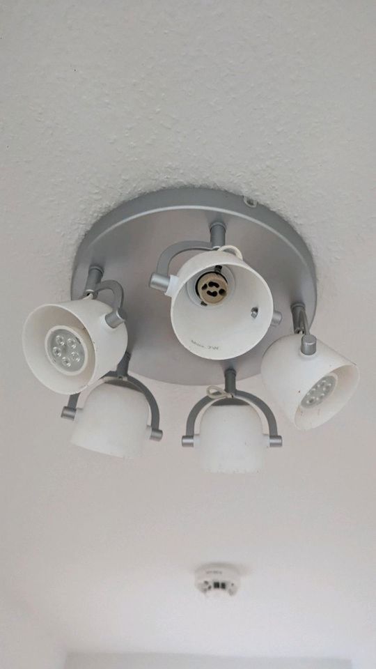 Lampe Deckenlampe 5 Spots beweglich inclusive 4 Lampen in Dresden