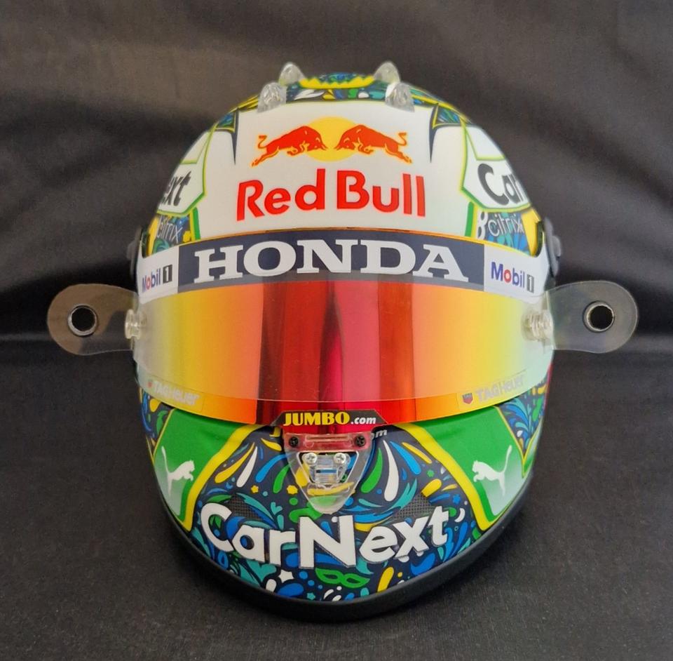 Max Verstappen Helm 1:2 Brasilien 2021 Red Bull F1 in Sinsheim