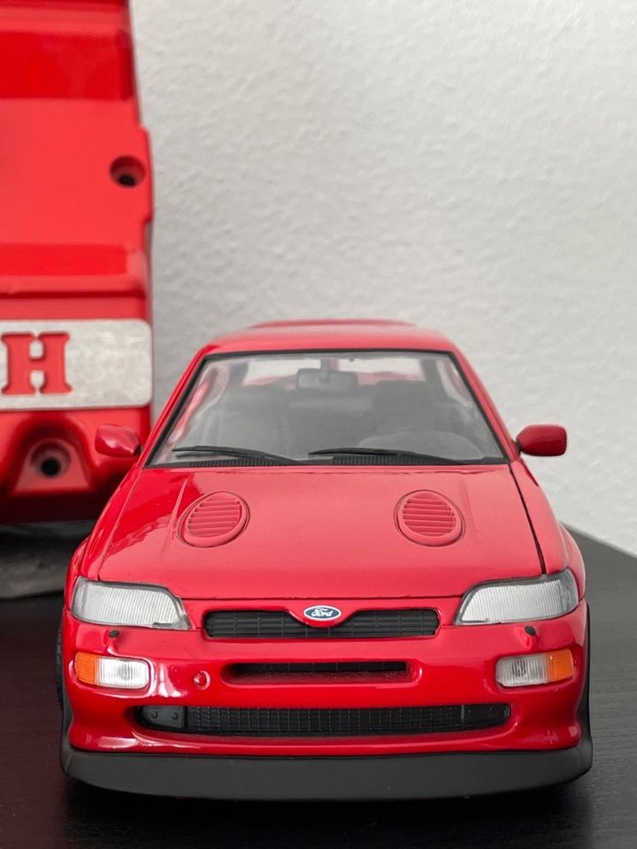 Ford Escort RS Cosworth 1:18 UT Models in Straubing