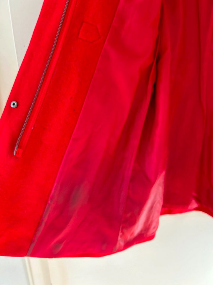 Benetton Dufflecoat Mantel Jacke rot in Essen