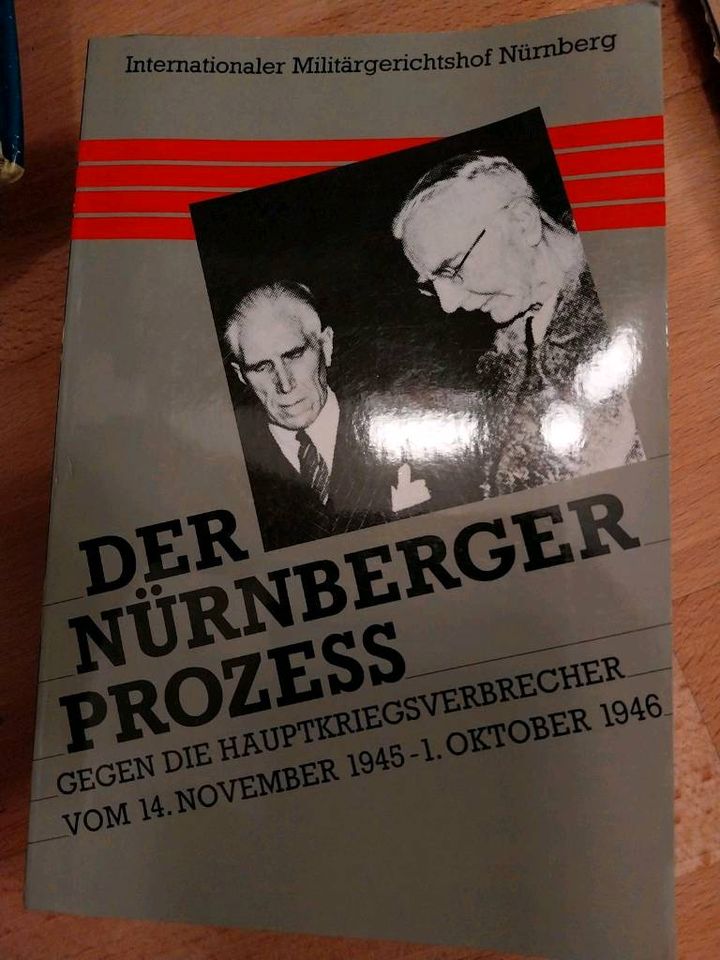 Der Nürnberger Prozess 12 Bücher Sammlung  Hauptkriegsverbrecher in Nürnberg (Mittelfr)