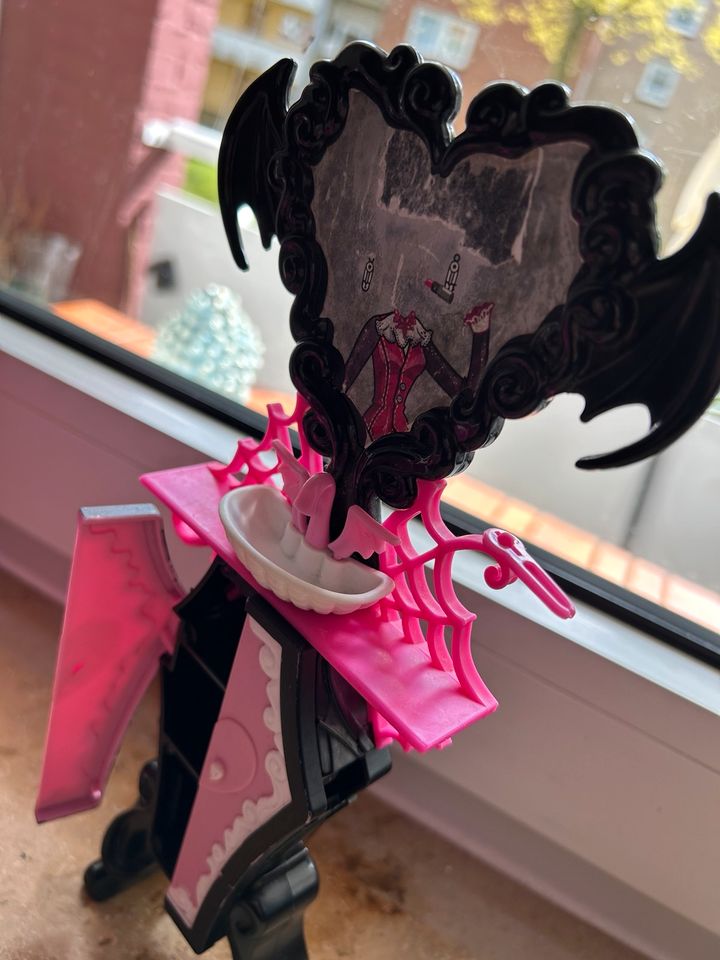 Monster High|Draculaura Badezimmer in Oldenburg