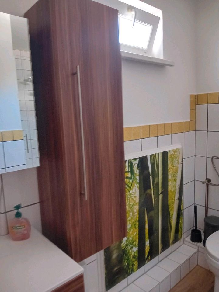 Single Wohnung mit Küche und Balkon in Simmerath