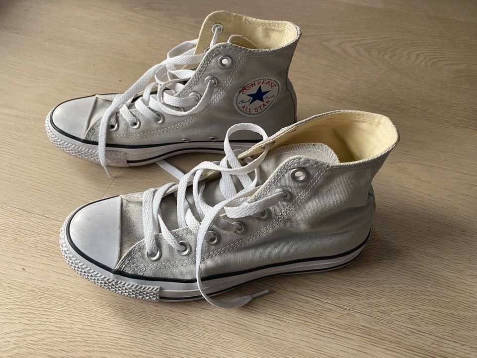 Chuck Taylor All Star Converse 37,5 neuwertig in Frankfurt am Main